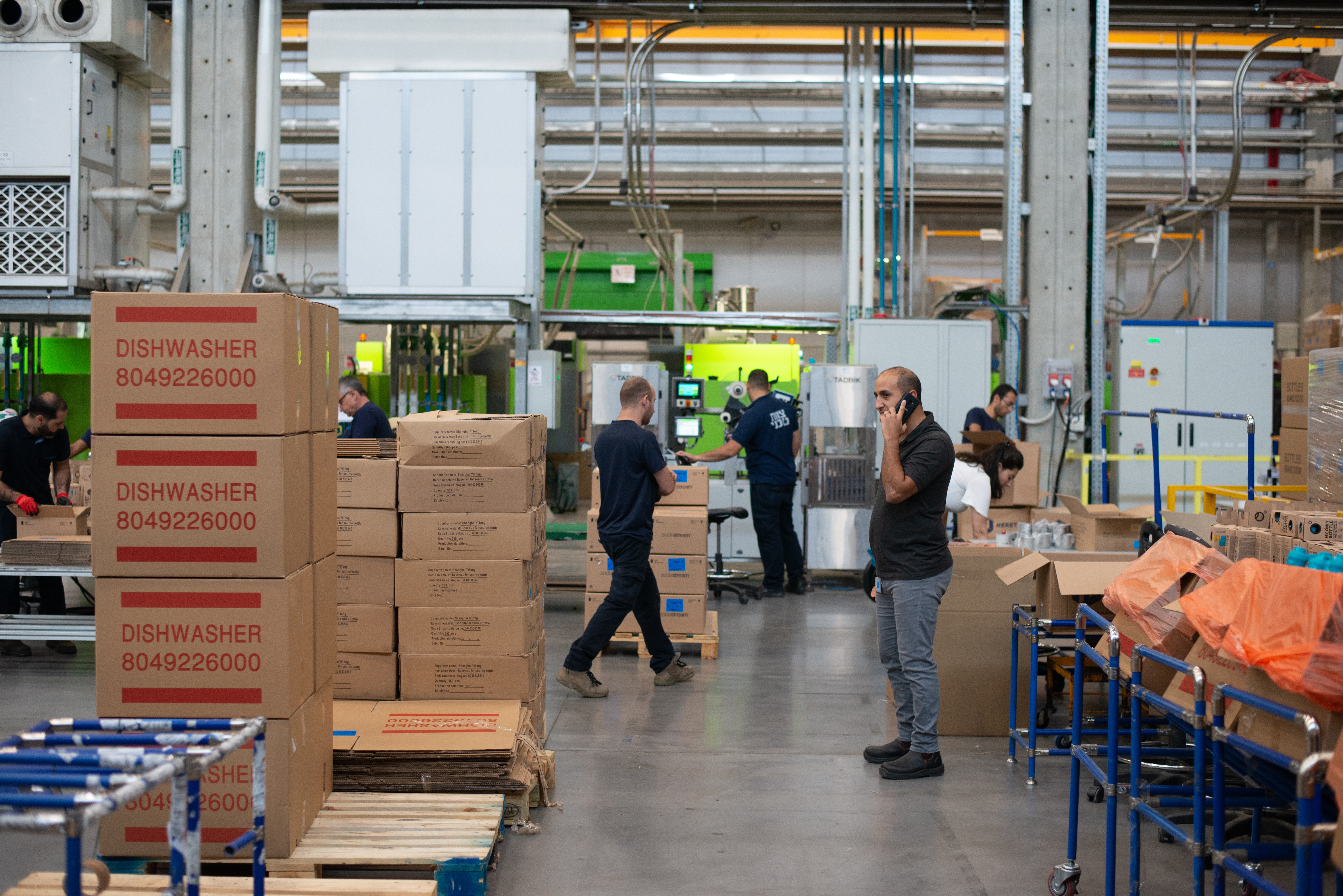 SkuNexus fulfillment solutions optimize pick, pack, and ship operations.